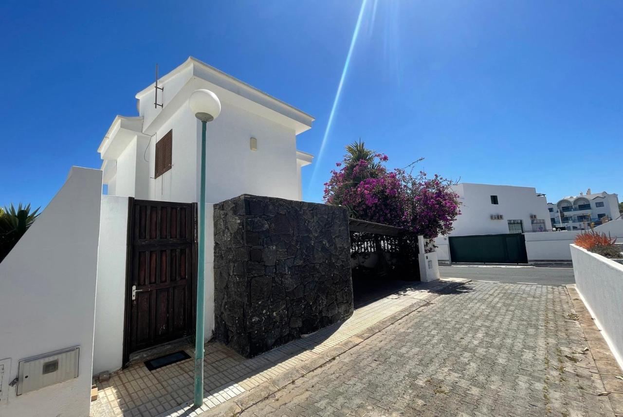 פוארטו דל כרמן Villa Siroi, Puerto Del Carmen, Heated Pool, 10Mn From The Sea מראה חיצוני תמונה